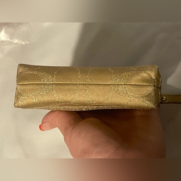 Coach Coin Purse with Keyring - Picture 4 of 8